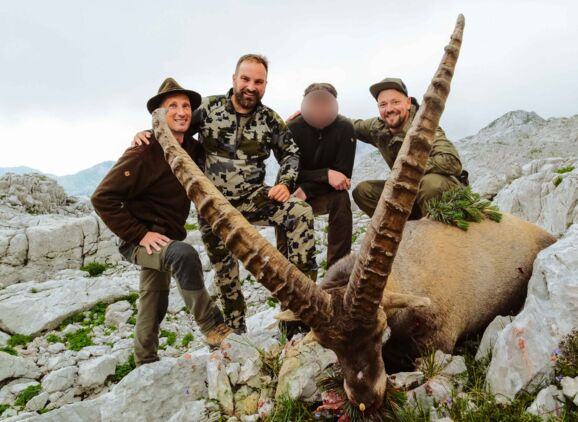Lov zlatého kozorožca alpského v Slovinsku
