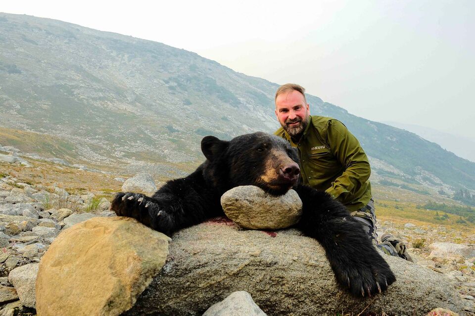 Hunting Black Bear "Baribal" in British Columbia